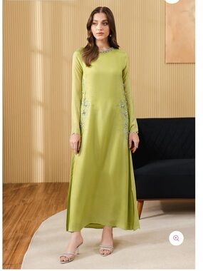 LONG SLEEVES lime green Lulusar embellished kurta with dupatta